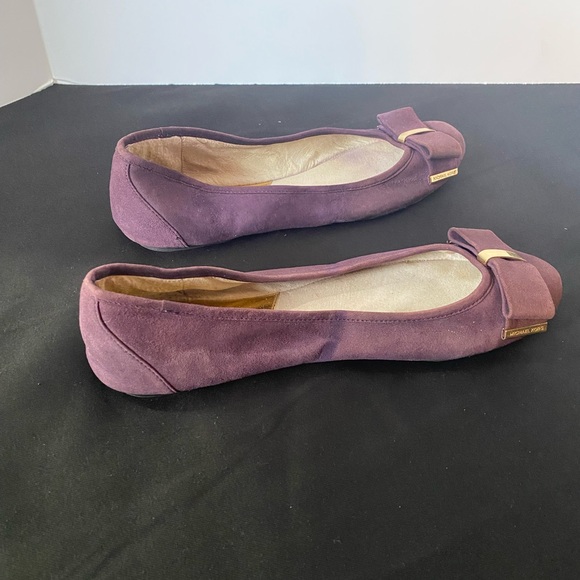 MICHAEL KORS LADIES FLATS SIZE 7.5 M - Picture 5 of 8